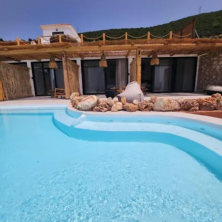 Eunoia Porto Katsiki Apartahotel