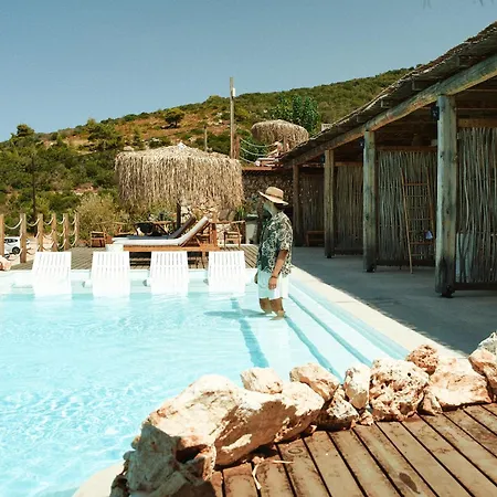 Eunoia Porto Katsiki 4*